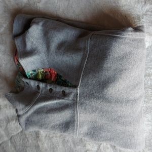 Tommy Bahama quarter snap front top with floral accents size M